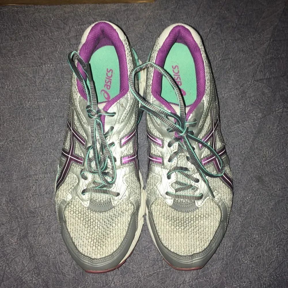 ASICS athletic sporty basics sneakers tennis shoes